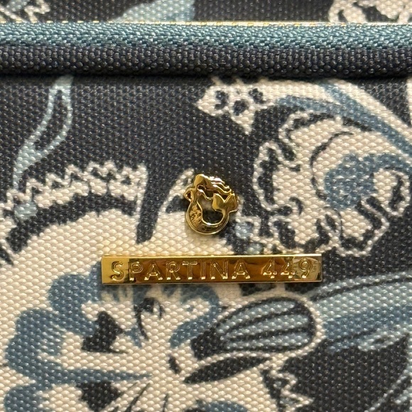 Spartina 449 blue  and Cream Floral tech Backpack - Picture 15 of 16